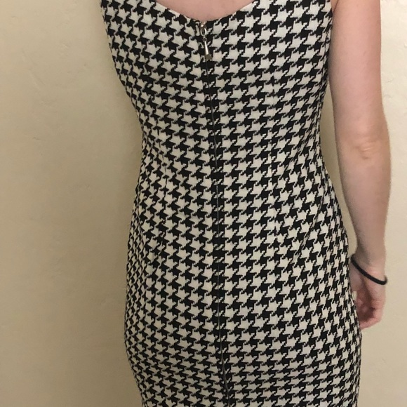 VINTAGE Ann Taylor sleeveless mini dress! - Picture 4 of 5